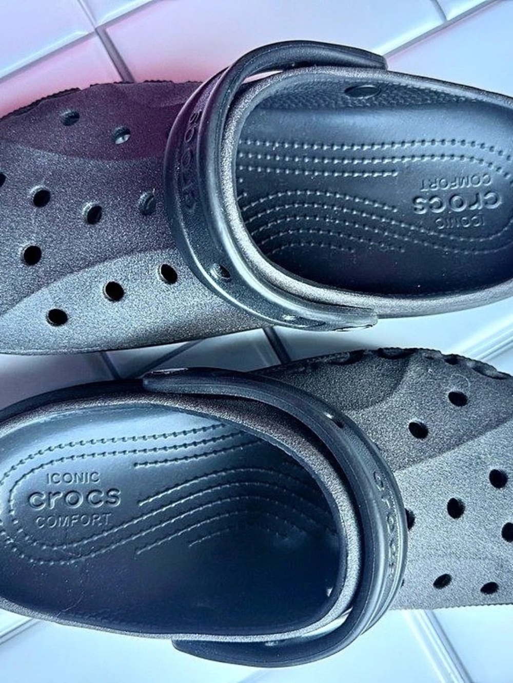 Crocs Women’s Classic Platform Glitter II – Black – Size 9